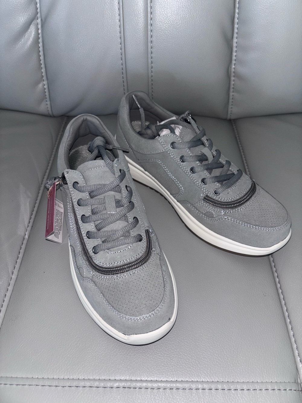 BILLY Gray Suede Comfort Jogger Sneakers Size 8.5M NIB